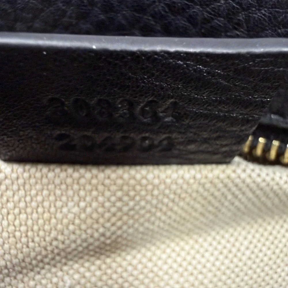 Gucci Black Leather Crossbody Bag with Tassel - Picture 11 of 12